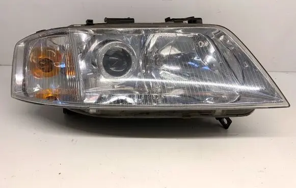 Audi A6 Allroad C5 Headlight/headlamp 081411102R