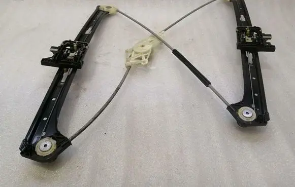 Porsche Macan (95B) Front window lifting mechanism without motor 95B837461