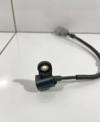 Audi A5 8T 8F Crankshaft position sensor 9805940
