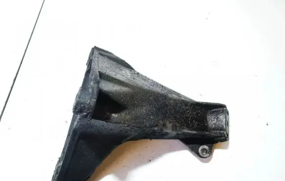 Volkswagen PASSAT B5 Engine mounting bracket 8d0199308l