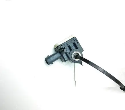 Mercedes-Benz CLA C117 X117 W117 Airbag deployment crash/impact sensor A1668210151 56054085AA