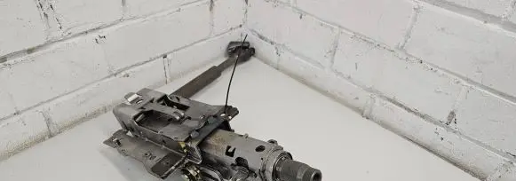 Volkswagen Touran I Steering wheel axle 1t1419502l