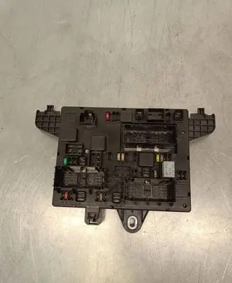 Opel Zafira C Fuse module 365927271 1110138AA 1102100000