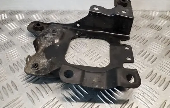 Battery tray