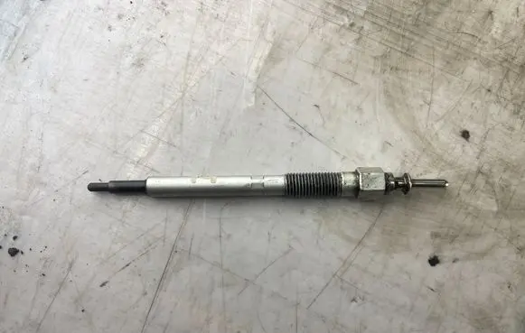 Opel Astra H Glow plug NGKCZ22