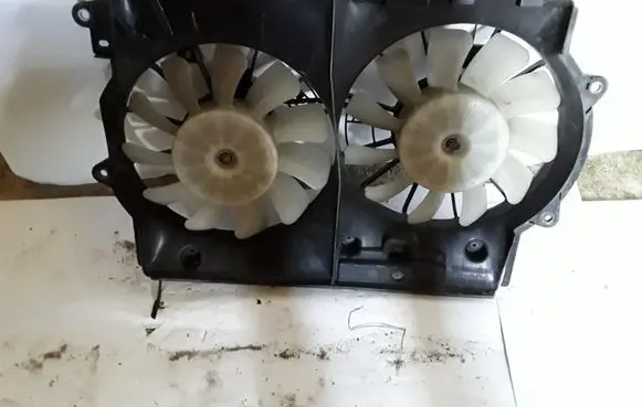 Lexus IS 220D-250-350 Electric radiator cooling fan 1636326070 1680004960 4227501620