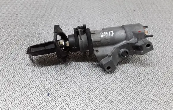 Volkswagen Jetta IV Ignition lock 4B0905851C