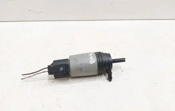 BMW 6 E63 E64 Windscreen/windshield washer pump 23557610 67126934159 6934159