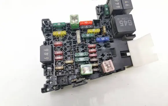 Volkswagen Golf VII Fuse module 5q0937615c 215950 VWRE904181