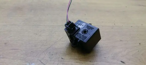 Toyota Avensis T250 Sensor 8665013010