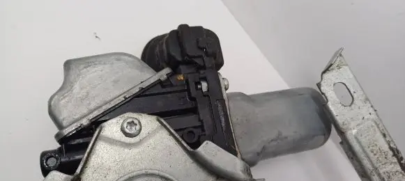 Lexus CT 200H Front door window regulator with motor 8572075060