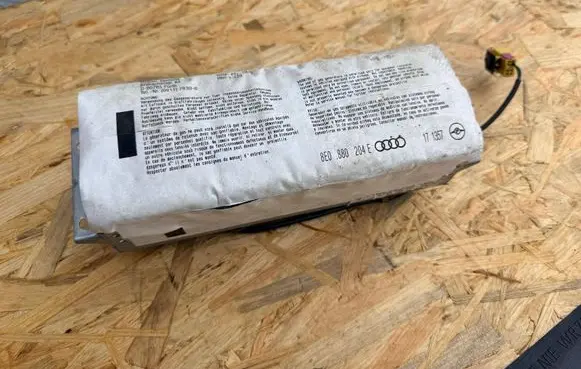 Audi A4 S4 B7 8E 8H Passenger airbag 8E0880204E