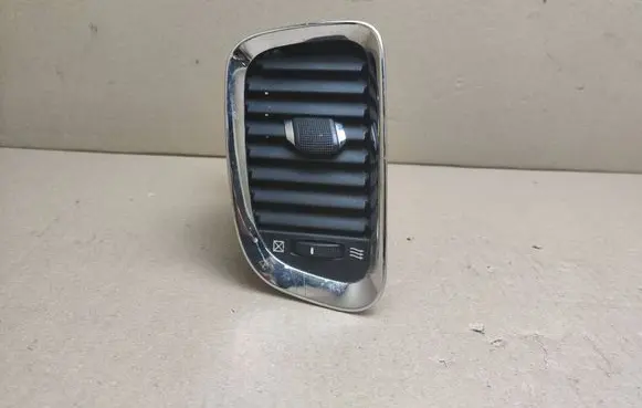 Dodge Durango III Rear air vent grill VP-00006049-01