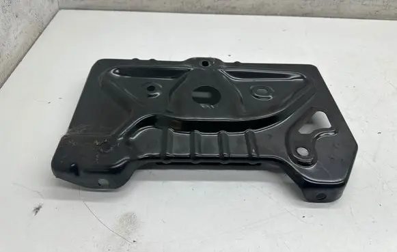Mercedes-Benz CLS C218 AMG Battery tray A2126200018