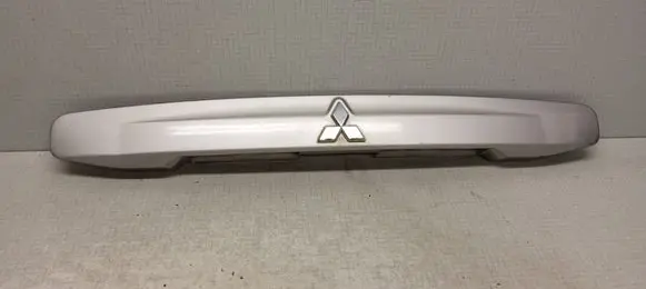 Mitsubishi Space Star Trunk door license plate light bar MR245529