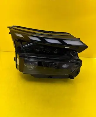 Seat Ibiza V (KJ) Headlight/headlamp 5LB941036A