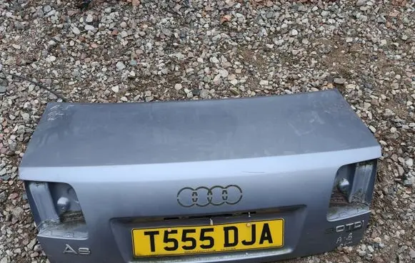Audi A8 S8 D3 4E Tailgate/trunk/boot lid