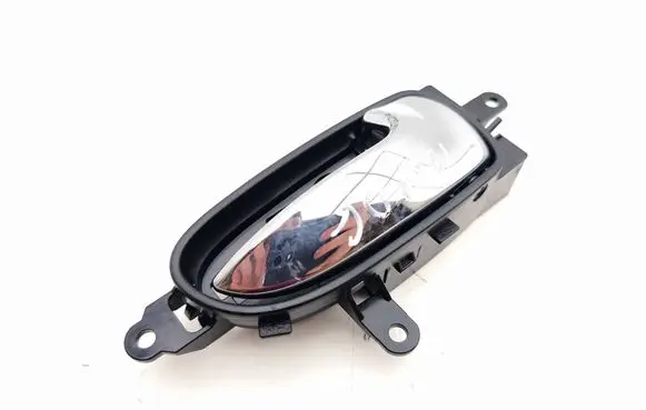 Nissan Leaf II (ZE1) Rear door interior handle