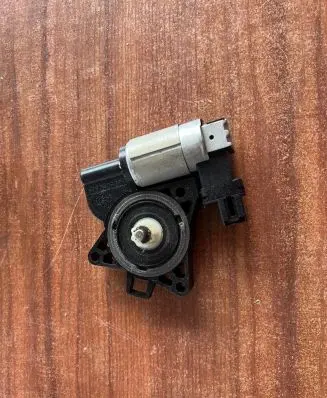 Mazda 2 Rear door window regulator motor G22C5958X CM011740