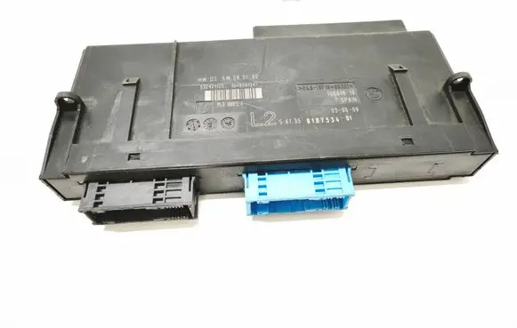 BMW 1 E81 E87 Comfort/convenience module 532421120 1048081347 9187534