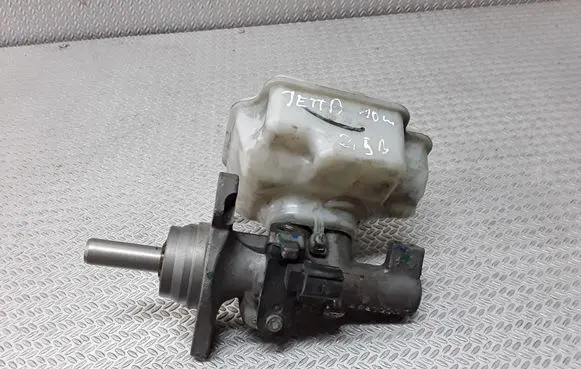 Volkswagen Jetta VI Master brake cylinder 1K1611301E