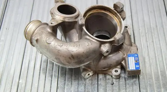Volkswagen Tiguan Turbo 04L253056M