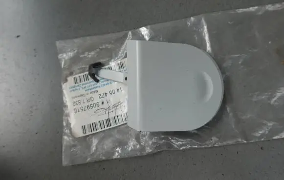 Opel Zafira A Rear bumper row hook cap/cover 90597516