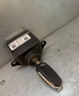 Audi A6 S6 C6 4F Ignition lock 33301301 4F0910131 4F0909131