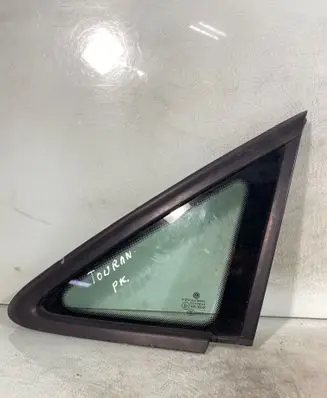 Volkswagen Touran I Front triangle window/glass 