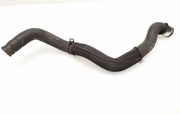 Mercedes-Benz C W204 Engine coolant pipe/hose A2045010982