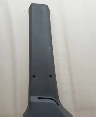 (B) pillar trim (bottom)