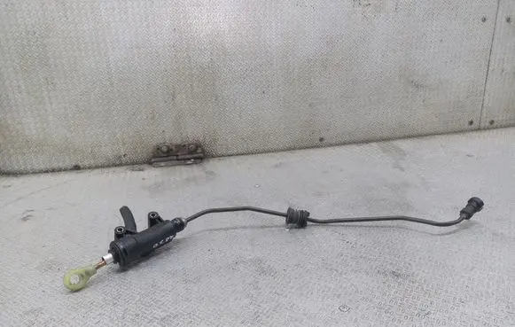 BMW 3 E46 Clutch master cylinder 21526758822