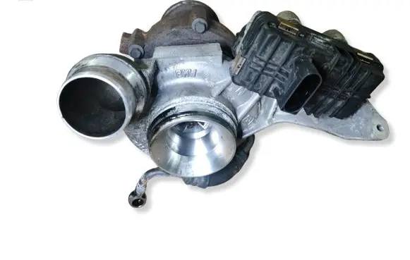 BMW 4 F32 F33 Turbo 4933500640 8519475E 1308020141