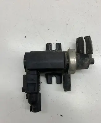 Volkswagen Golf IV Turbo solenoid valve 1J0906627 72290320