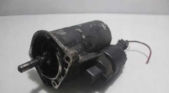 Volkswagen Polo III 6N 6N2 6NF Starter motor 0001112027