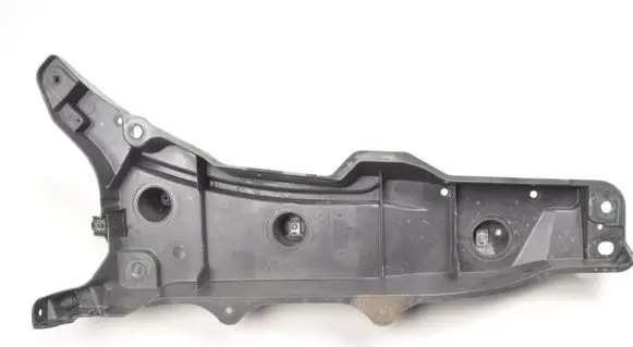 Volvo XC90 Fender mounting bracket 31391778