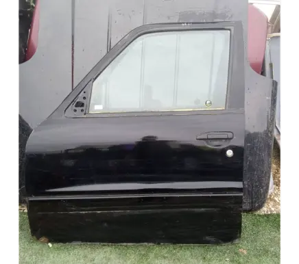 Nissan Patrol Y61 Front door