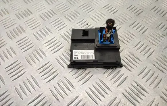 Peugeot Rifter Air conditioner control unit module 9811039380