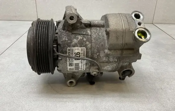 Opel Zafira C Air conditioning (A/C) compressor (pump) 13412249