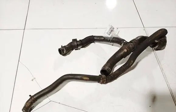 Volkswagen Cross Polo Engine coolant pipe/hose 