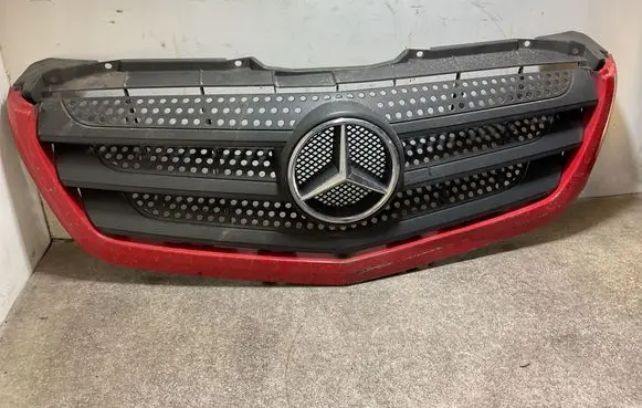 Mercedes-Benz Sprinter W906 Front bumper upper radiator grill A9068800785