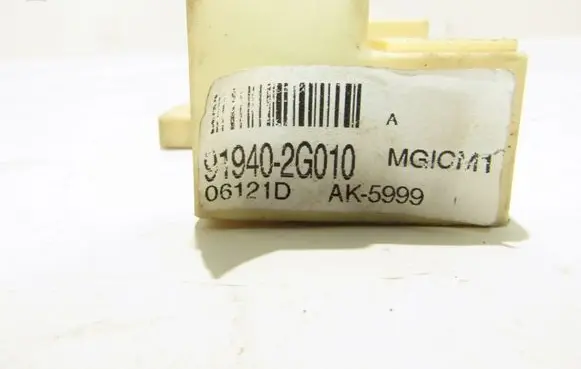 KIA Carens II Fuse module 919402G010