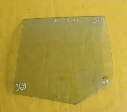 Volkswagen Golf IV Rear door window glass