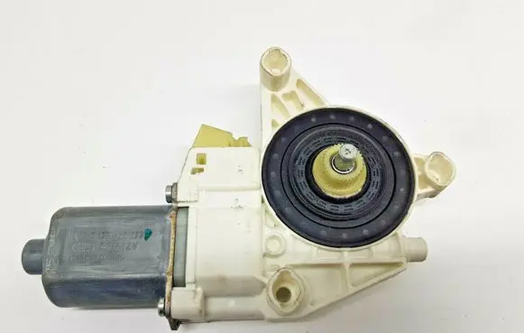 Mercedes-Benz ML W164 Front door window regulator motor A2518200742