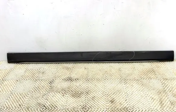 Peugeot 3008 I Front sill (body part) 