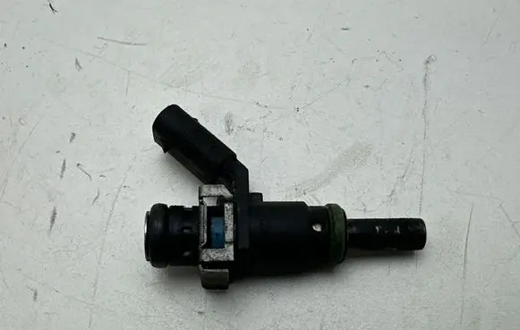 Audi A7 S7 4G Fuel injector 06E906031A