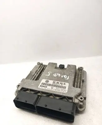 Volkswagen Golf V Engine control unit/module 03C906056BA 1039S04640 0261S02070