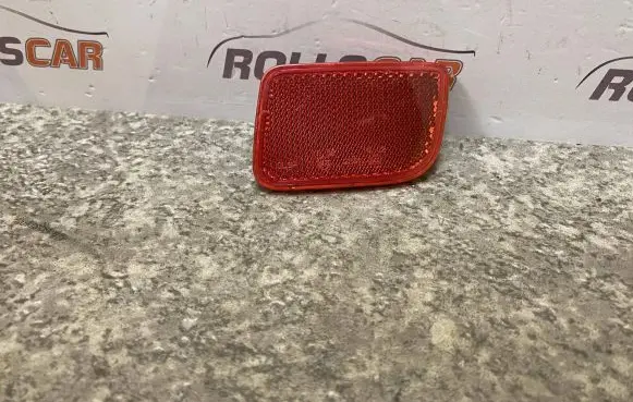 Rear tail light reflector