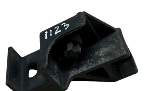 Mini One - Cooper Clubman R55 Radiator mount bracket 2751341 275134103 16614910