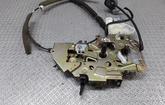 Nissan Prairie Sliding door lock 
